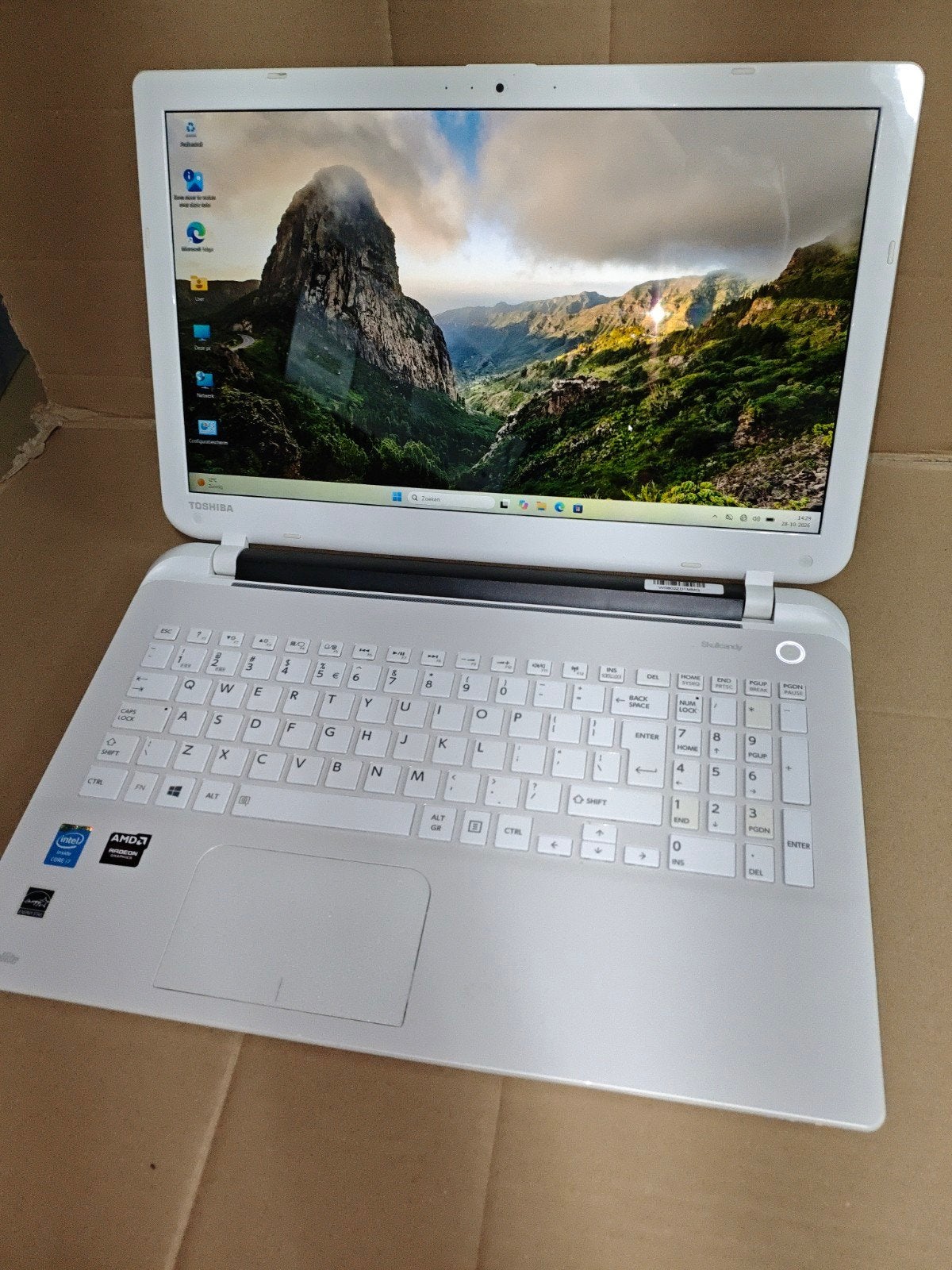 Toshiba 15.6 i7-4510U 16GB R7-M260 240GB SSD Windows 11 WIT, Computers en Software, Met videokaart, 2 tot 3 Ghz, 8 GB, Zo goed als nieuw