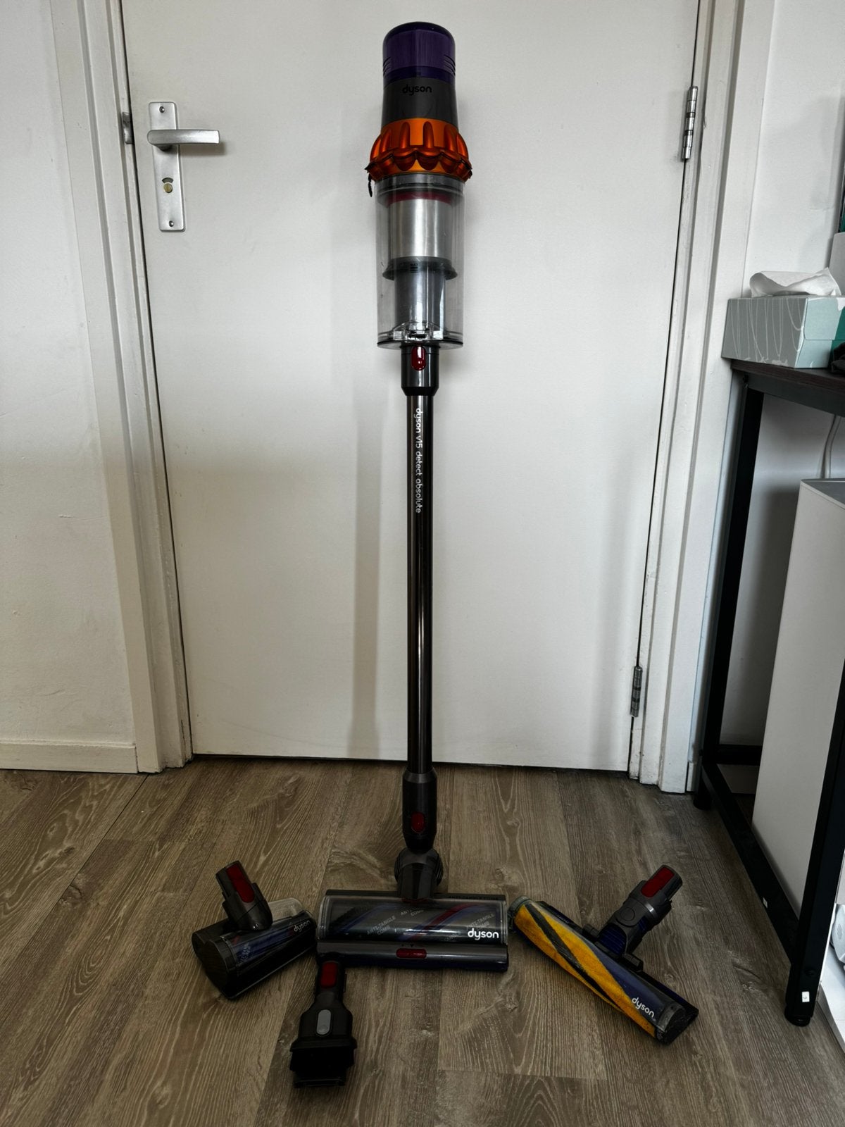 Dyson V15 Detect Absolute steelstofzuiger met accessoires, De Ruijterkade 139, 1011AC Amsterdam, Nederland, Draadloos, Ophalen of Verzenden