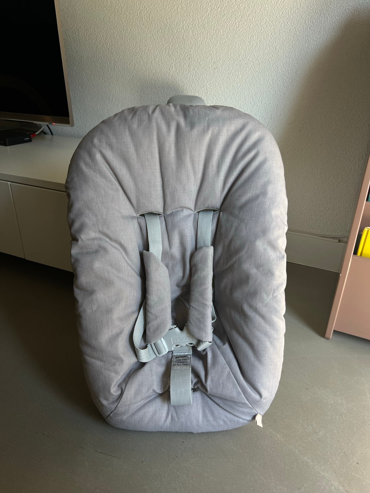 Stokke Tripp Trapp Newborn Set Grijs + Peuterzitje Wit, Ophalen, Zo goed als nieuw, Meegroeistoel, Gordel(s)