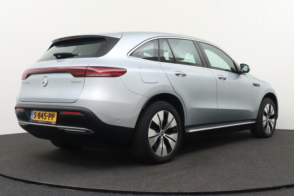 Mercedes-Benz EQC 400 4MATIC 80 kWh (98%SOH) 408PK Business+, Auto's, Mercedes-Benz, Automaat, Stof, Zwart, 80 kWh