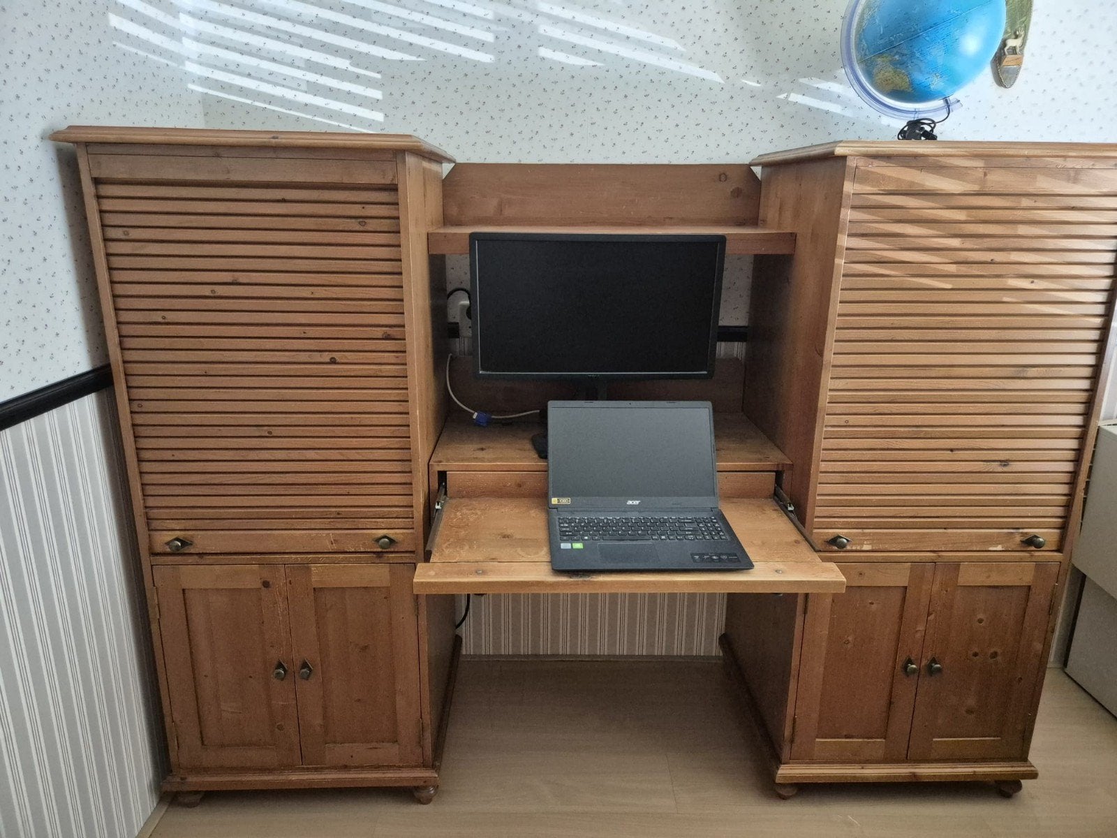 Mooie computerkast! MOET Z.S.M  WEG, Ophalen, Gebruikt, 200 cm of meer, Grenenhout