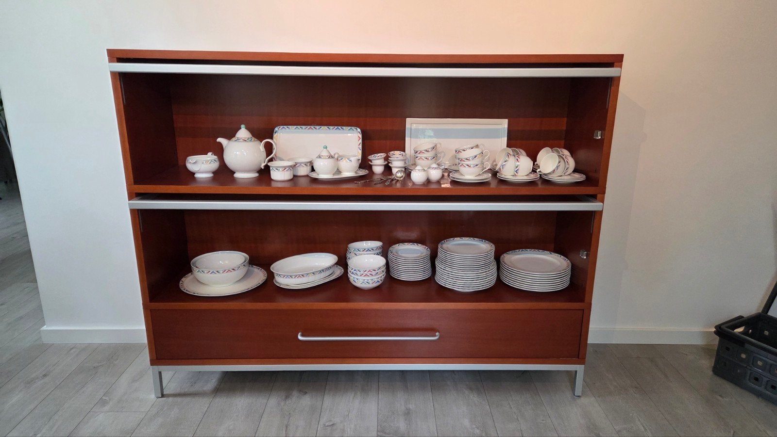 MDF Italia Alucase - moderne vitrinekast met lade., Huis en Inrichting, Ophalen, Gebruikt, 100 tot 150 cm, 150 tot 200 cm