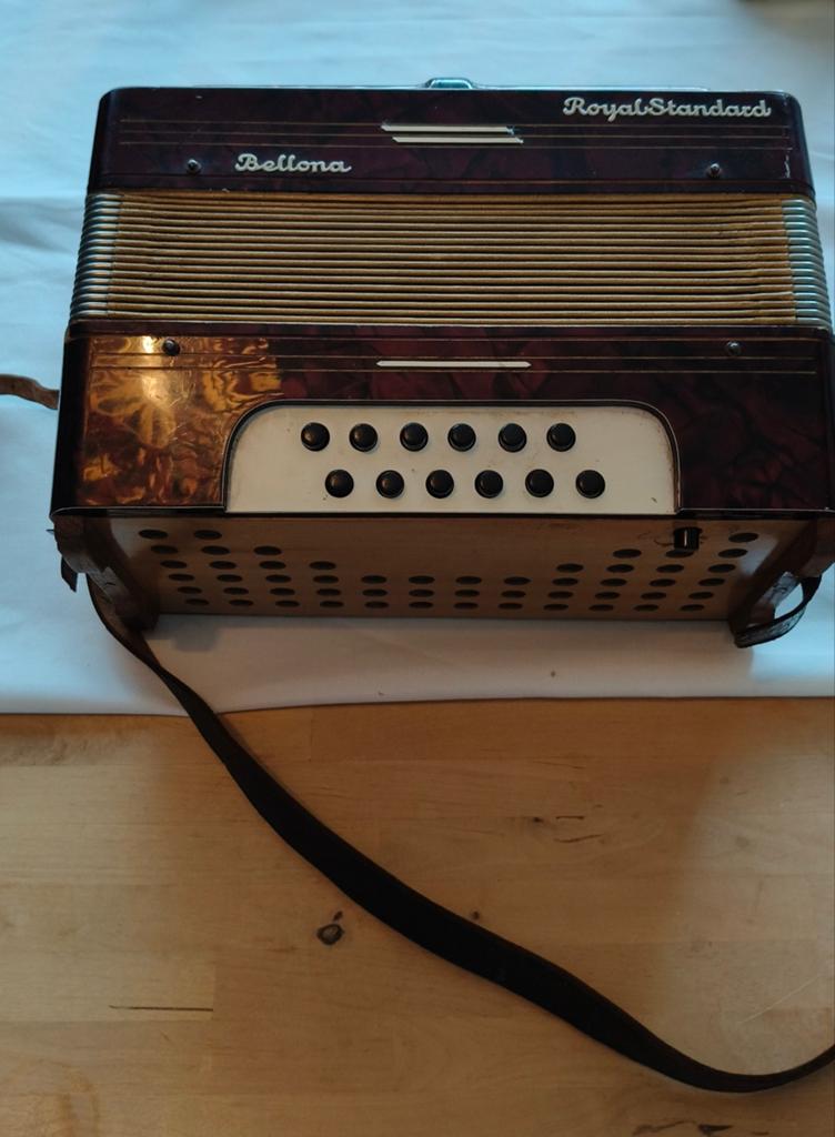 Klassieke accordeon, Ophalen of Verzenden, Gebruikt, Toetsaccordeon, Overige merken