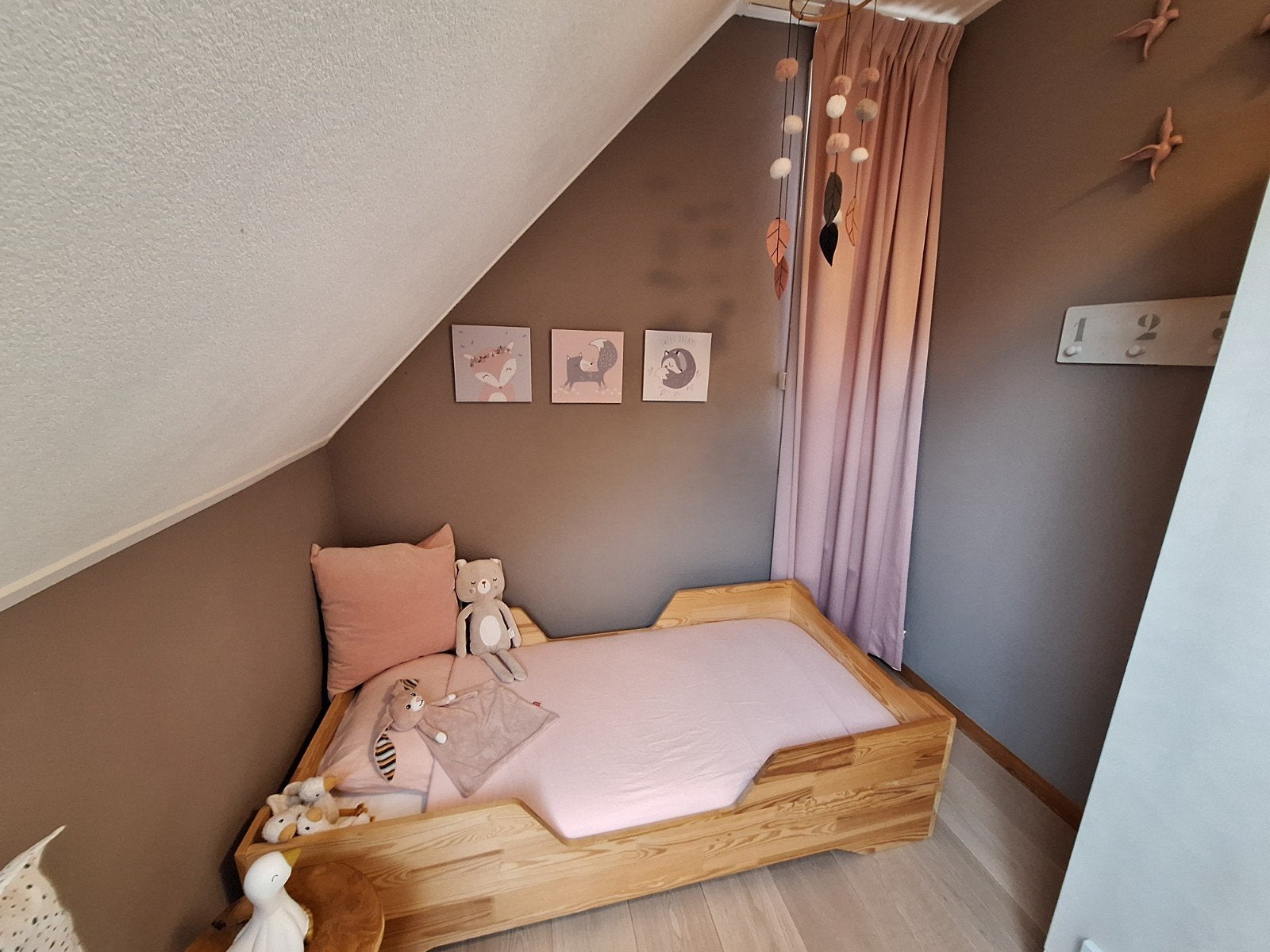 Petit Puk Montessori JIP vloerbed 160x80 cm bed peuter kind, 85 tot 100 cm, Ophalen of Verzenden, Zo goed als nieuw, Matras