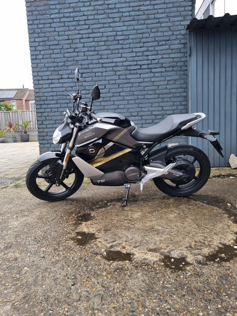 Super soco street hunter zgan 2 accu's, Ophalen, Zo goed als nieuw