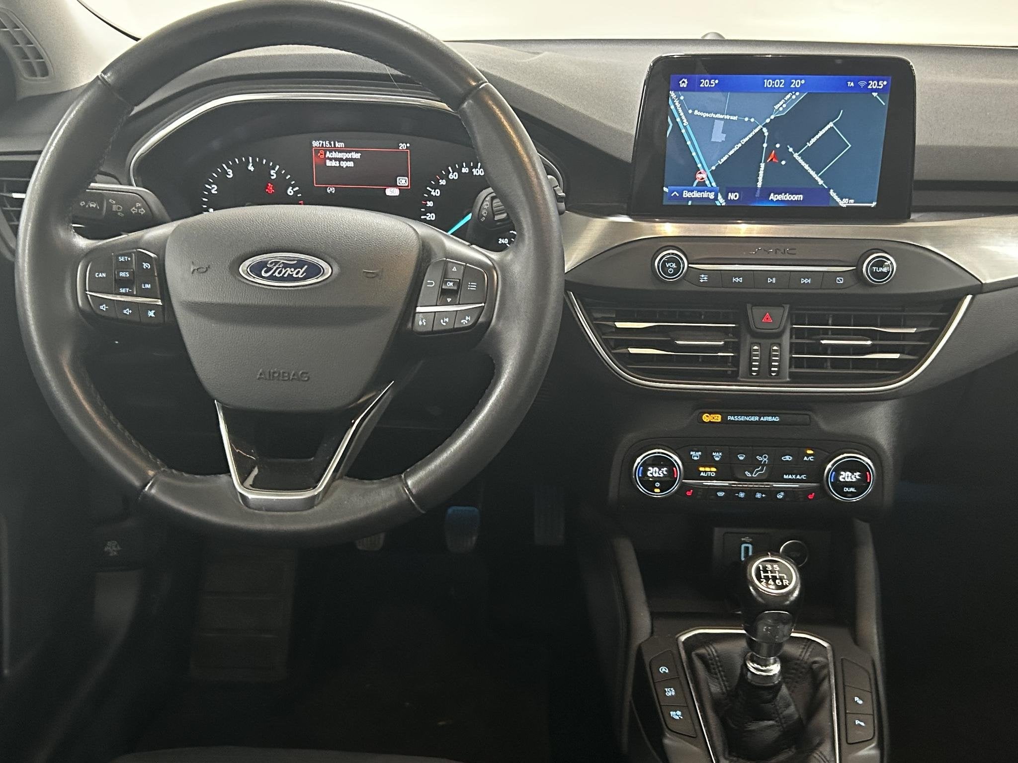 Ford Focus 1.0 EcoBoost Titanium Business NAVIGATIE | TREKHA, Auto's, Gebruikt, Bedrijf, Handgeschakeld, 3 cilinders
