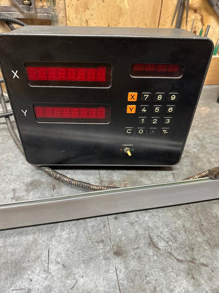Heidenhain Memofix Type 713 B Digitale Uitlezing, Ophalen