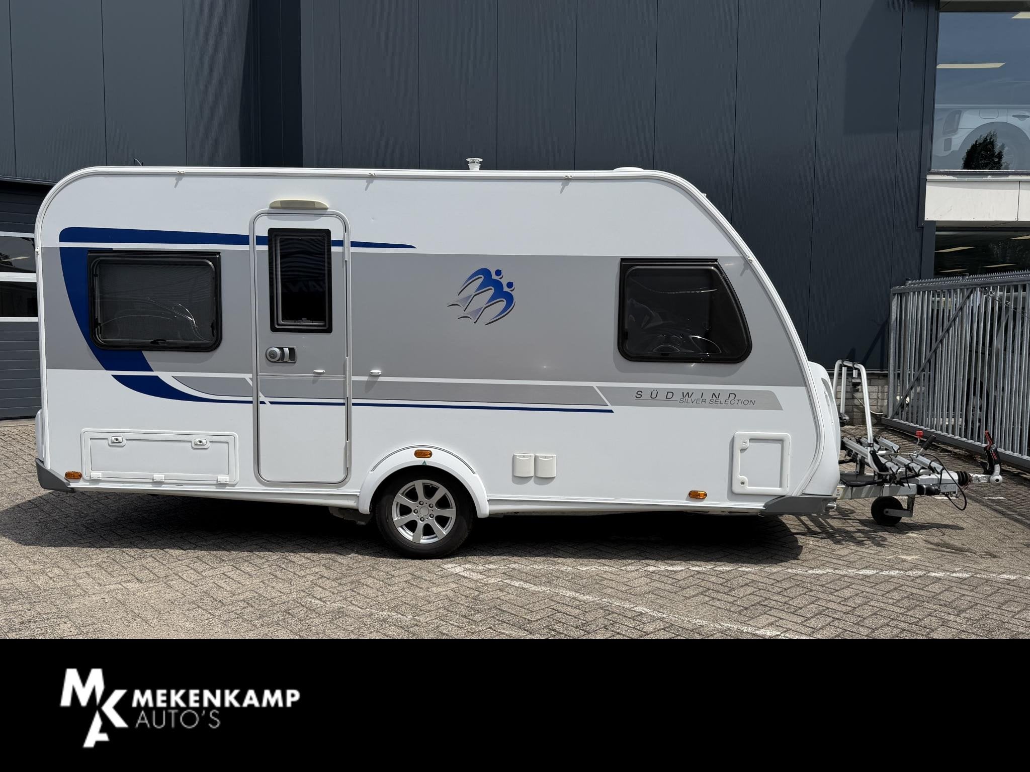 Knaus Südwind 450 FU Silver Selection, Caravans en Kamperen, Reservewiel, Rondzit, Bedrijf, Lengtebed