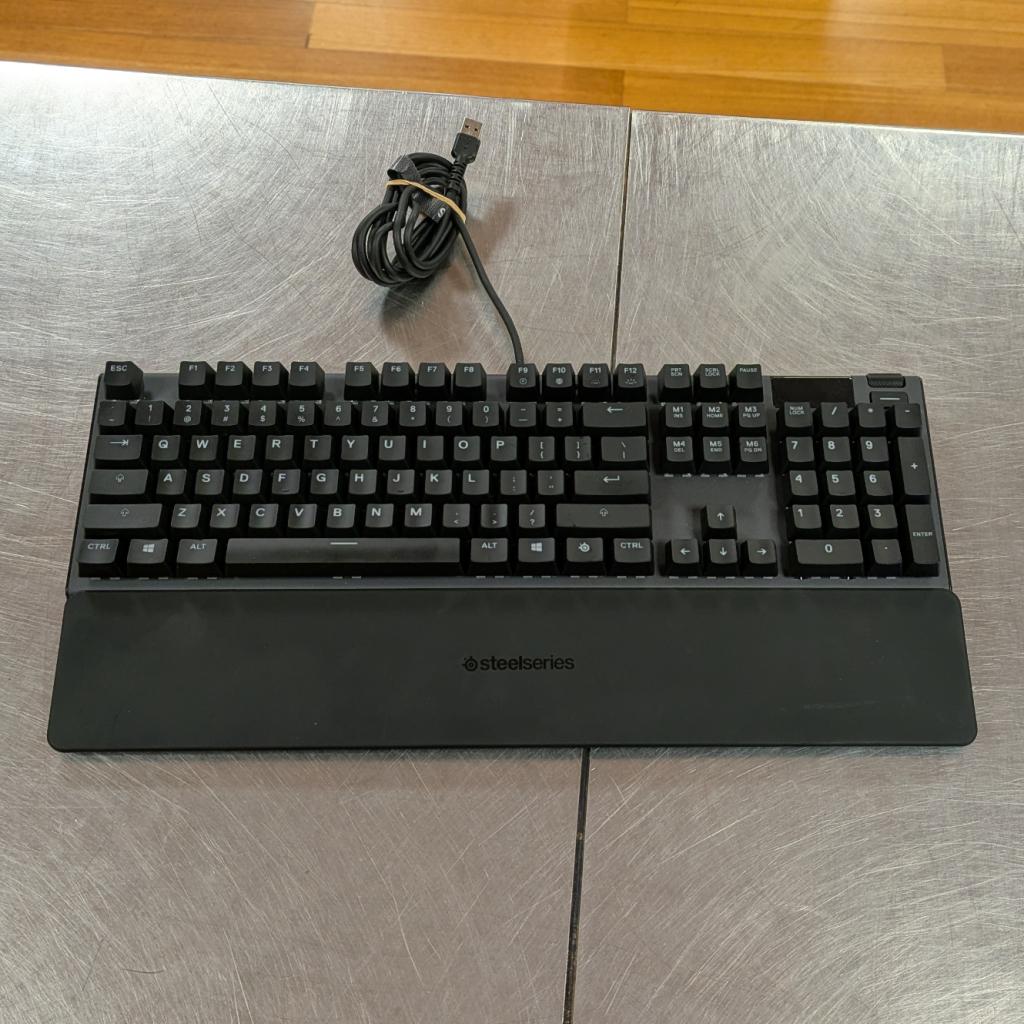 SteelSeries Apex 5 Gaming Toetsenbord, Computers en Software, Toetsenborden, Steelseries, Zo goed als nieuw, Support@steelseries.com