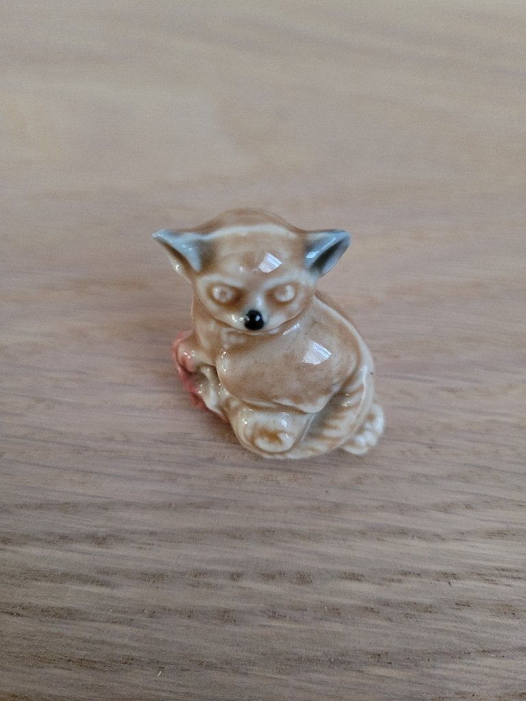 Miniatuurbeeldje vosje (ong. 3 cm. groot), Ophalen of Verzenden, Zo goed als nieuw, Dier