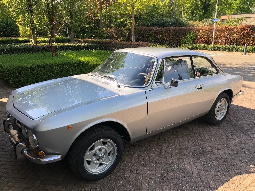 Alfa Romeo 1750  GTV 1970 Grijs metallic