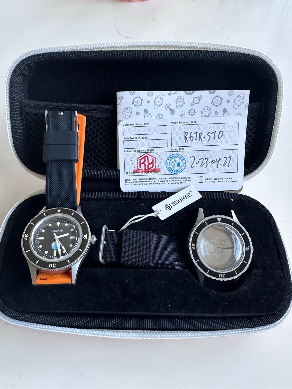 ROUNAE duikhorloge met Seiko NH35A uurwerk en extra bandje, Overige merken, Staal, Polshorloge, Kunststof