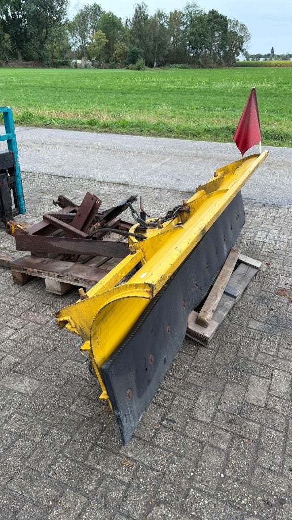 Hydraulische sneeuwschuif 240 cm met heftruckframe, Ophalen, Gebruikt, Overige soorten
