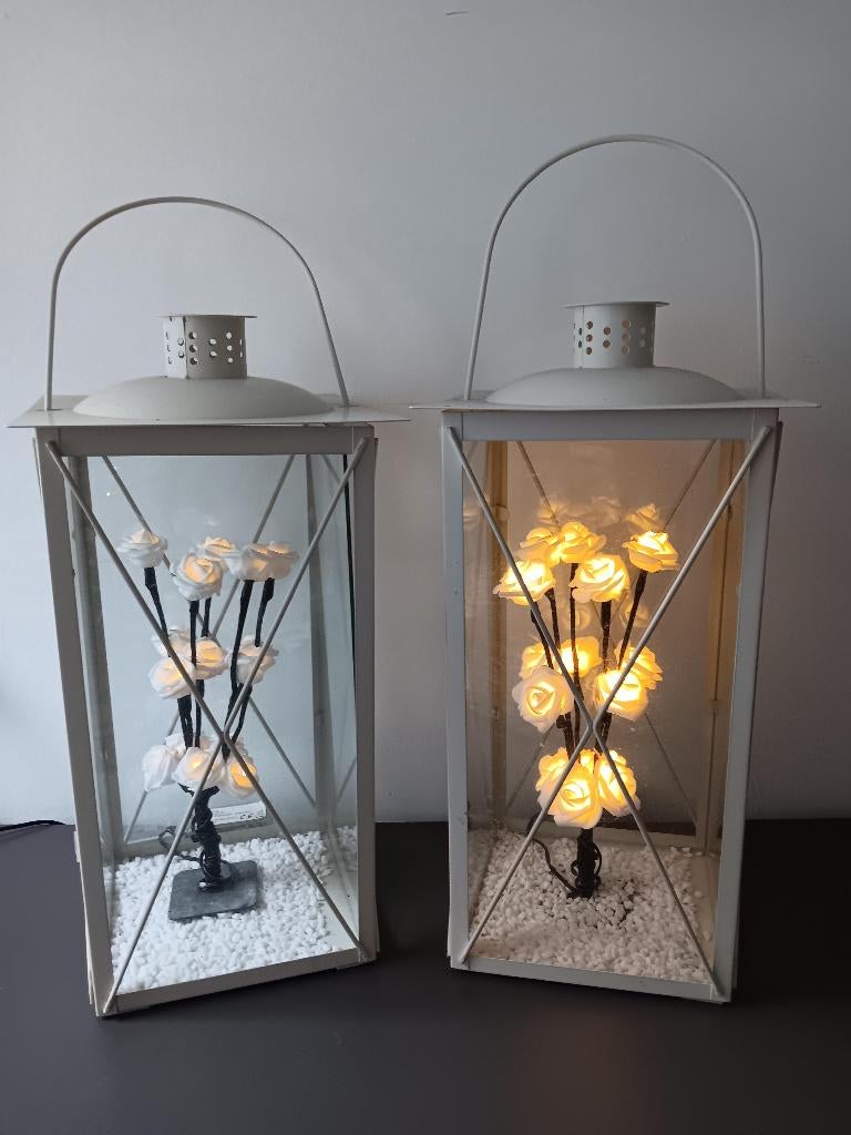 Set van 2 witte lantaarns met LED rozen verlichting, Ophalen, Overige materialen, Gebruikt, Wit