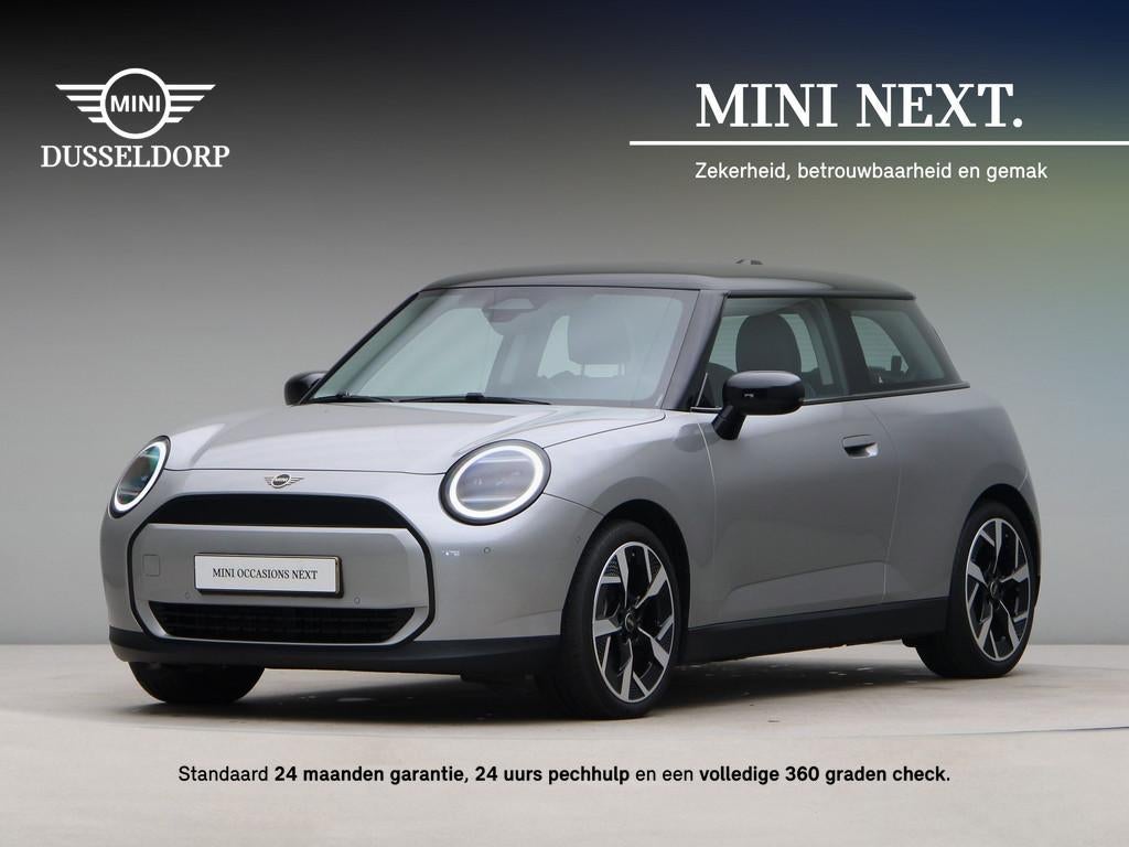 MINI Cooper E Classic Pakket S (bj 2024, automaat), Auto's, Mini, Bedrijf, Te koop, Cooper, ABS, Achteruitrijcamera, Airbags, Airconditioning