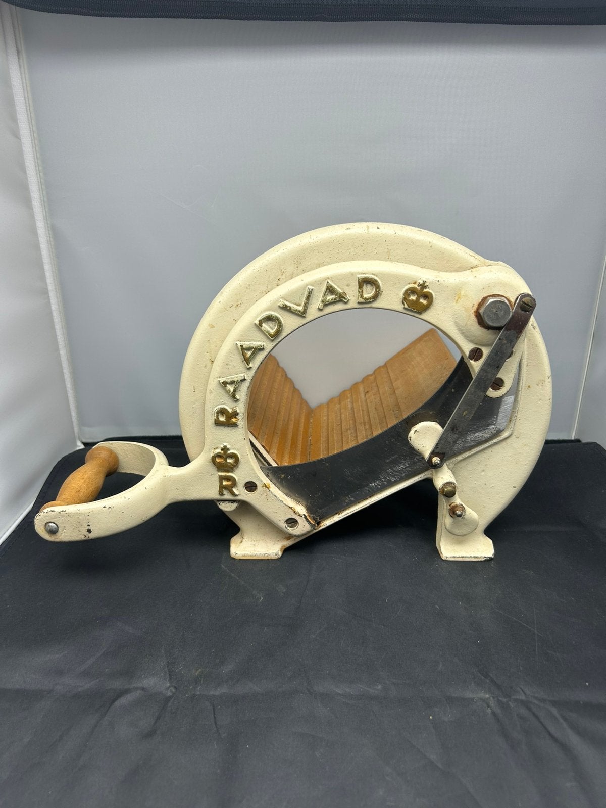 Vintage Deense Raadvad Broodsnijder Model 294 Wit/Goud, Antiek en Kunst, Ophalen