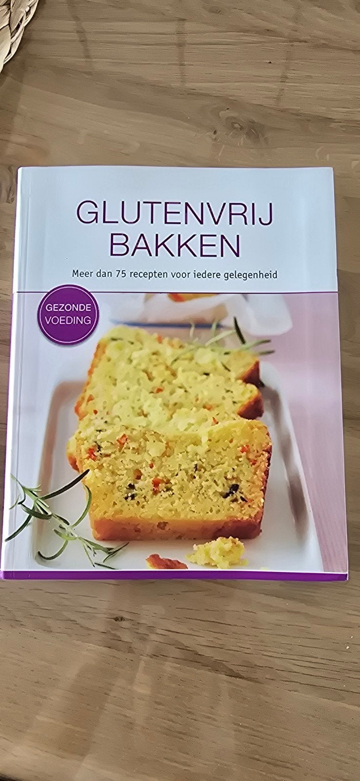 Glutenvrij Bakken: Meer dan 75 Recepten, Ophalen of Verzenden, Zo goed als nieuw, Taart, Gebak en Desserts, Gezond koken