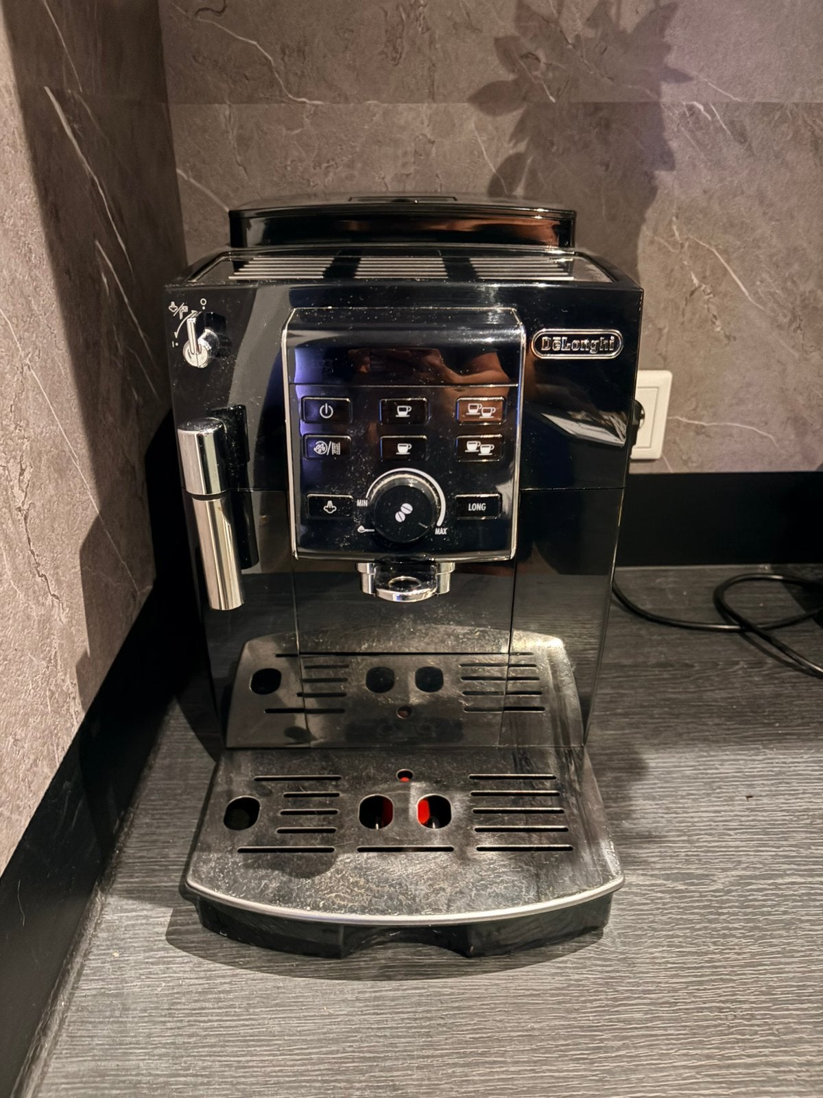 DeLonghi Ecam 13.12x koffiemachine, Ophalen, Gebruikt, Koffiemachine, Afneembaar waterreservoir