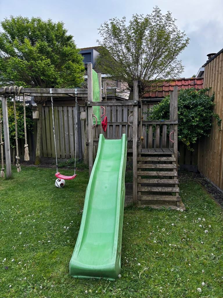 Gratis in goede staat Speeltoestel met glijbaan, schommel, Ophalen of Verzenden, Gebruikt, Glijbaan