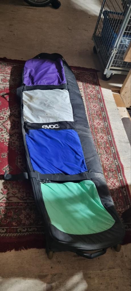 EVOC Snowboardtas met wieltjes - Zwart, Ophalen, Gebruikt