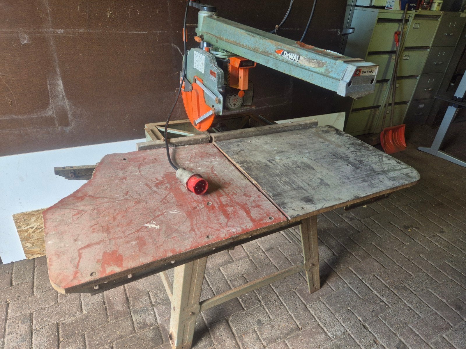 DeWalt DW8103 radiaal zaag, Ophalen, Gebruikt, Elu (de Walt), 70 mm of meer