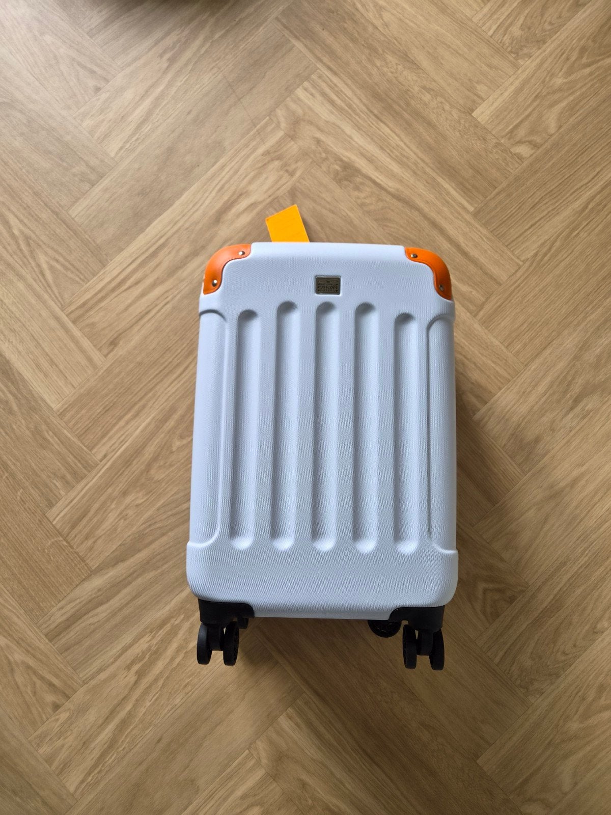 Handige handbagage koffer met wieltjes, Ophalen, Nieuw, 30 cm of meer, Uitschuifbare handgreep