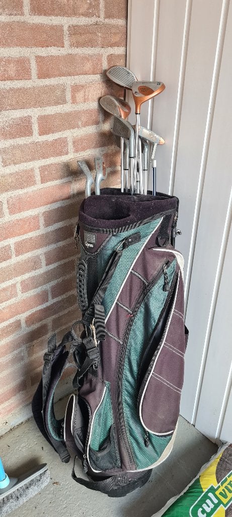 Golftas met paar clubs, Sport en Fitness, Golf, Ophalen, Gebruikt, Tas, Overige merken