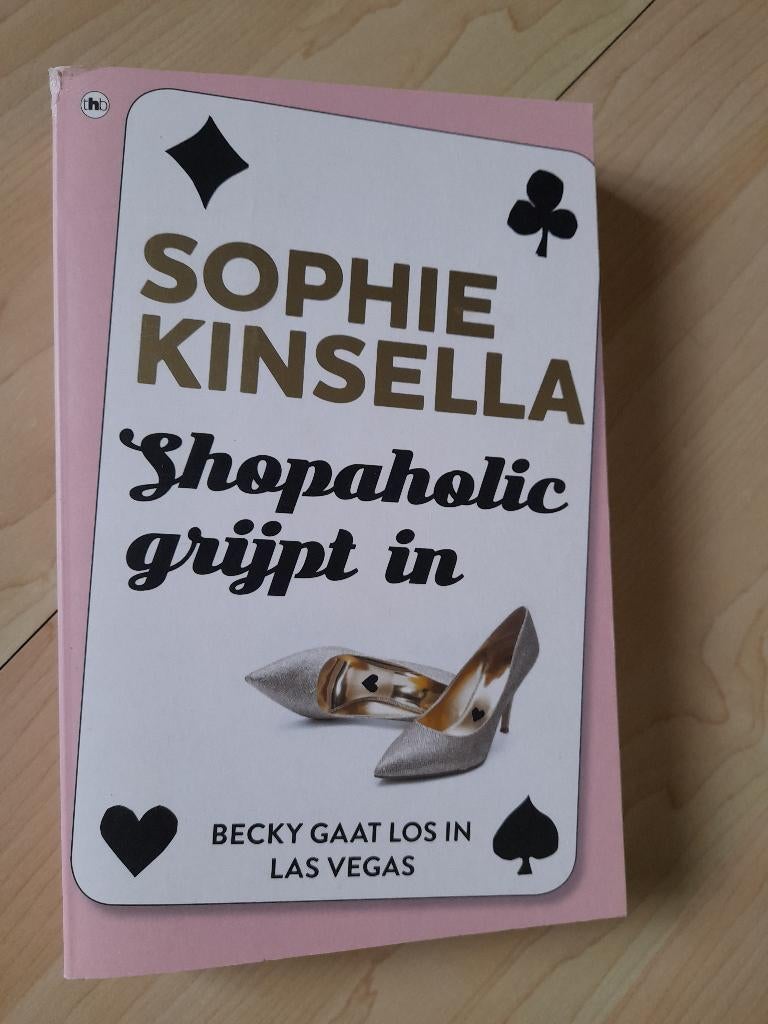 SHOPAHOLIC GRIJPT IN Sophie Kindella, Ophalen of Verzenden, Zo goed als nieuw