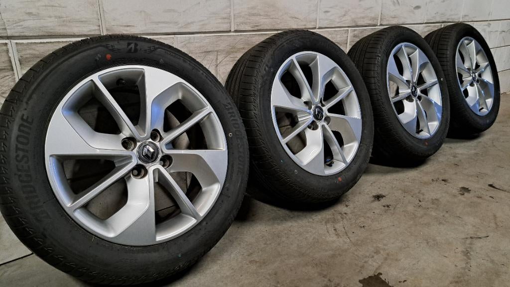 Lichtmetalen velgen Clio Sandero Lodgy Micra 195/55/16, Gebruikt, 16 inch, Banden en Velgen, Ophalen of Verzenden