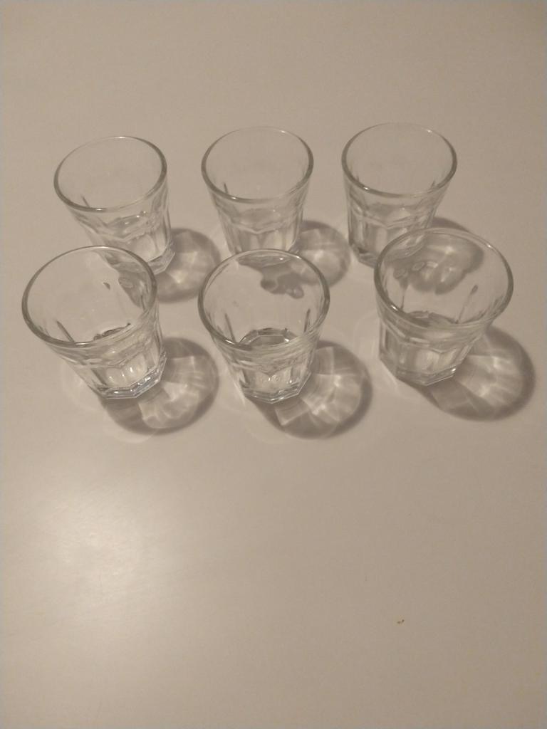 Six pieces shot glasses or Libbey paneled juice glasses. , Ophalen of Verzenden, Nieuw, Borrel- of Shotglas