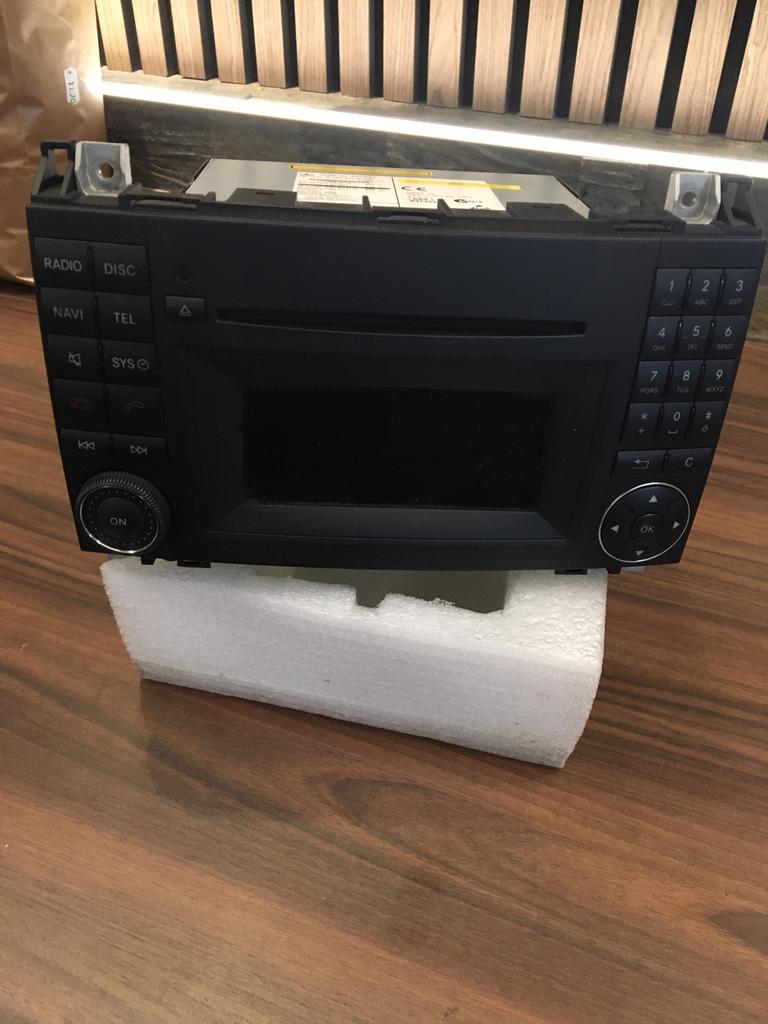 Autoradio Mercedes Vito 1699008400 navigatie, Ophalen of Verzenden, Gebruikt