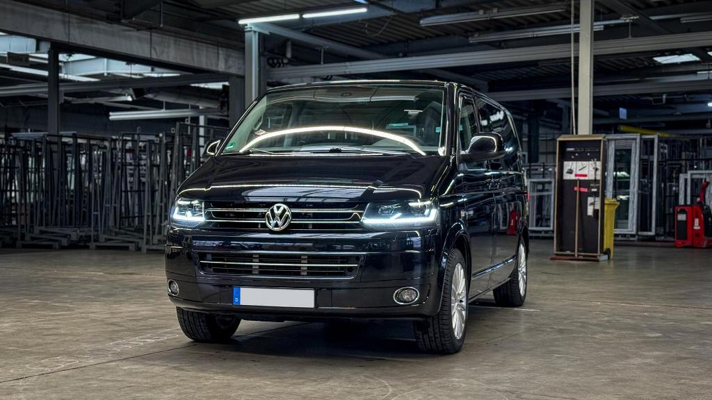 VW T5 Multivan Highline +4Motion+Slot+Motor+Transmissie+Bed+, Automaat, Euro 5, 4 cilinders, Zwart