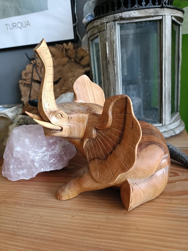 Houten snijwerk olifant, Ophalen of Verzenden, Zo goed als nieuw