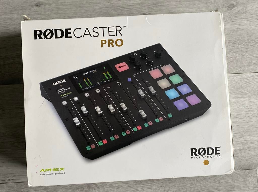 Rode Caster Pro Mengpaneel - Perfect voor Podcasts!, Muziek en Instrumenten, Mengpanelen, Nieuw, 5 tot 10 kanalen, Microfooningang