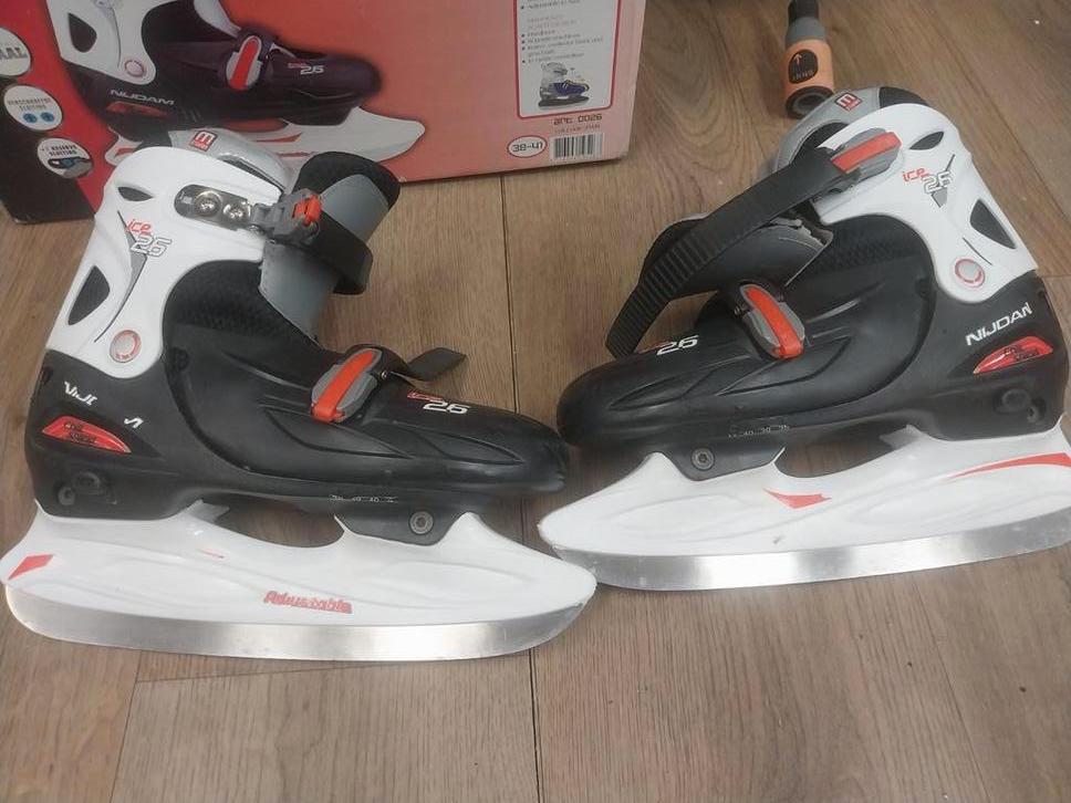 2 paar schaatsen, Ophalen of Verzenden, Noren, Overige merken