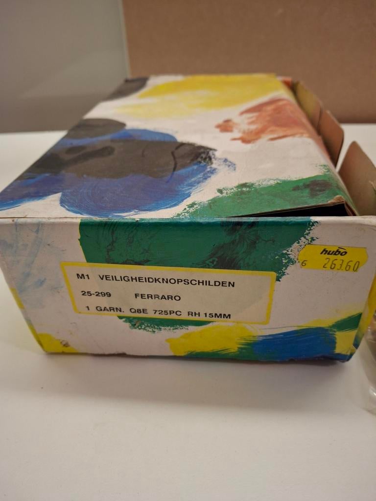 Ferraro Veiligheidsknop schilden - Nieuw in doos, Ferraro, Koper of Messing, Onbekend, Nieuw