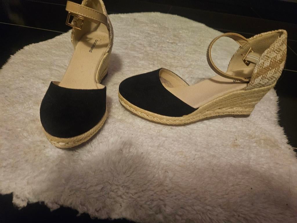 Nette sandalen, Ophalen of Verzenden, Zo goed als nieuw, Zwart, Sandalen of Muiltjes