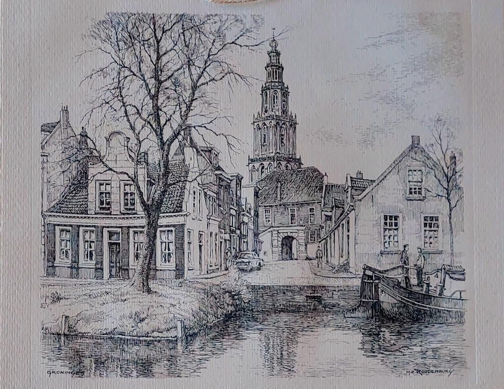 Groningen ... Gardepoort ...met Martinitoren in achtergrond., Ophalen of Verzenden