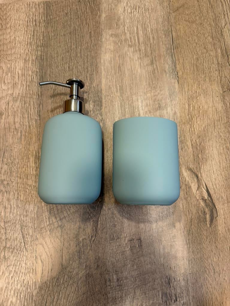 Ikea zeep pomp met tandenborstel houder, Ophalen, Zo goed als nieuw, Wit