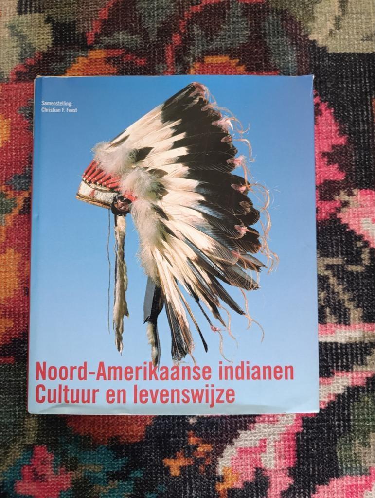 Noord-Amerikaanse indianen - cultuur en levenswijze, Boeken, Reisgidsen, Overige merken, Ophalen of Verzenden, Zo goed als nieuw