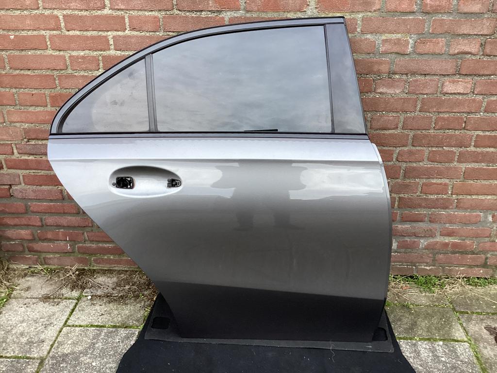 Mercedes A klasse sedan W177 deur R.A (puntgaaf), Gebruikt, Deur, Mercedes-Benz, Achter