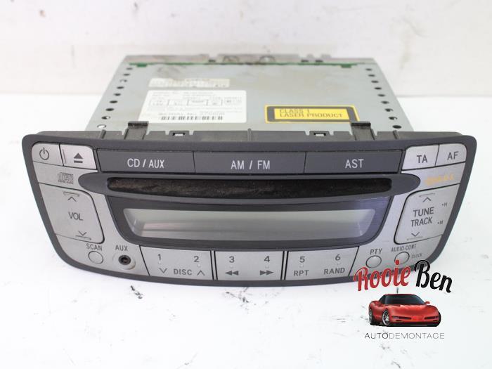 Radio CD Speler van een Toyota Aygo, Gebruikt, -, -, Ophalen of Verzenden