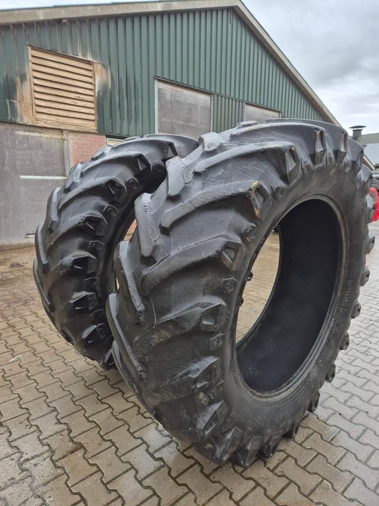 Pirelli 580/70R42 banden, Overige merken, Gebruikt, Tot 2500, Ophalen of Verzenden