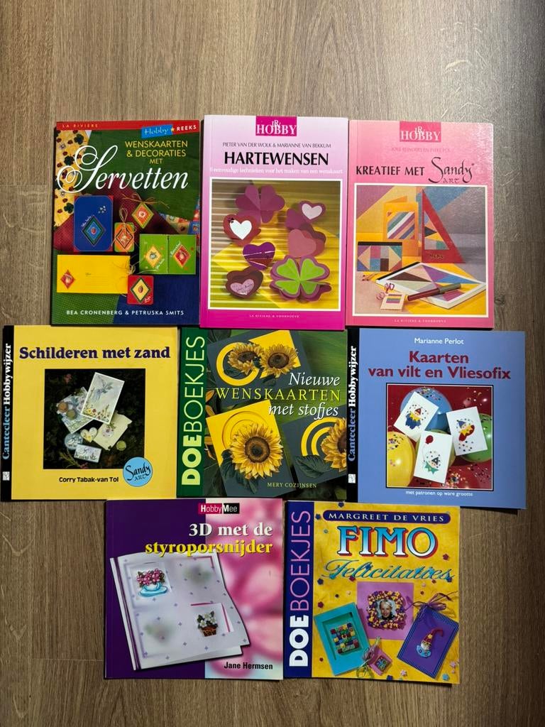 8 hobbyboekjes, Ophalen of Verzenden, Zo goed als nieuw
