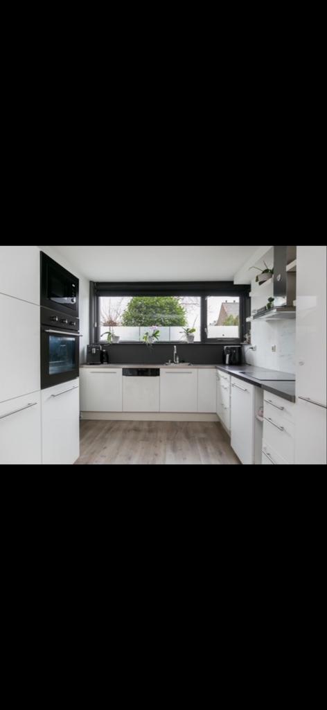 Complete keuken met inbouwapparatuur, Huis en Inrichting, Keuken | Complete keukens, Gebruikt, Wit, Hoekkeuken, Ophalen of Verzenden