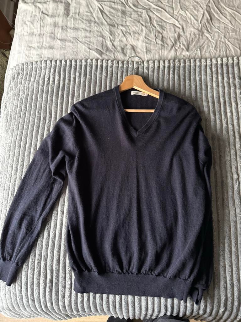Suitsupply Donkerblauwe V-hals Trui XL valt als M, Ophalen of Verzenden, Nieuw, Maat 56/58 (XL), Blauw