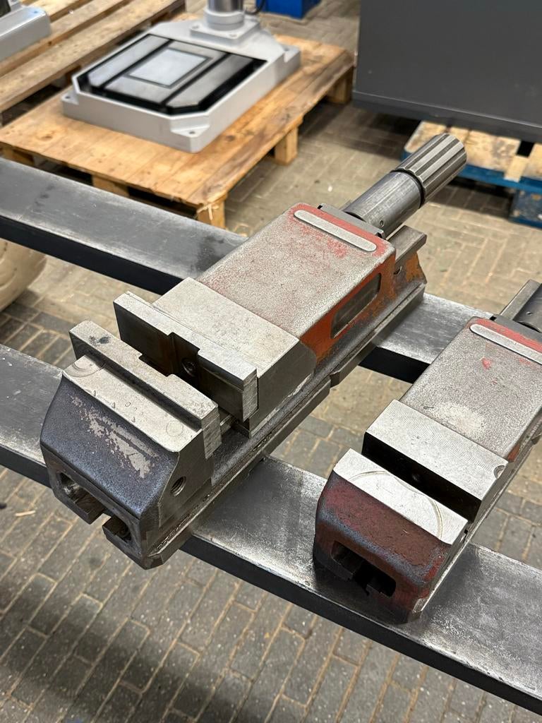 Allmatic Hydraulische Machineklemmen - Freesklemmen, Gebruikt, Dimatech, Allmatic, Ophalen