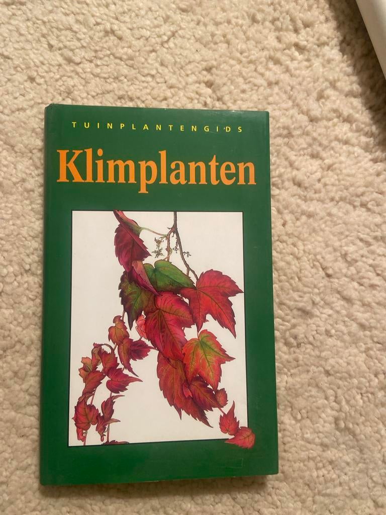 Tuinplantengids - Klimplanten, Ophalen of Verzenden, Zo goed als nieuw, Tuinieren en Tuinplanten