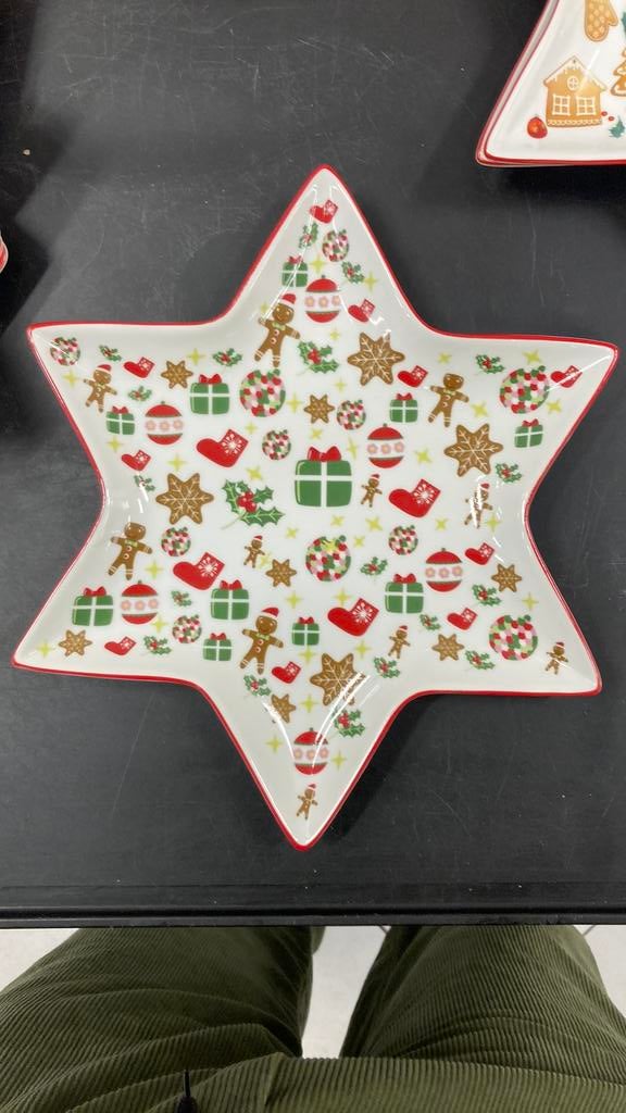 Kerstservies 7 stuks varia, Huis en Inrichting, Ophalen of Verzenden, Zo goed als nieuw, Porselein, Overige stijlen