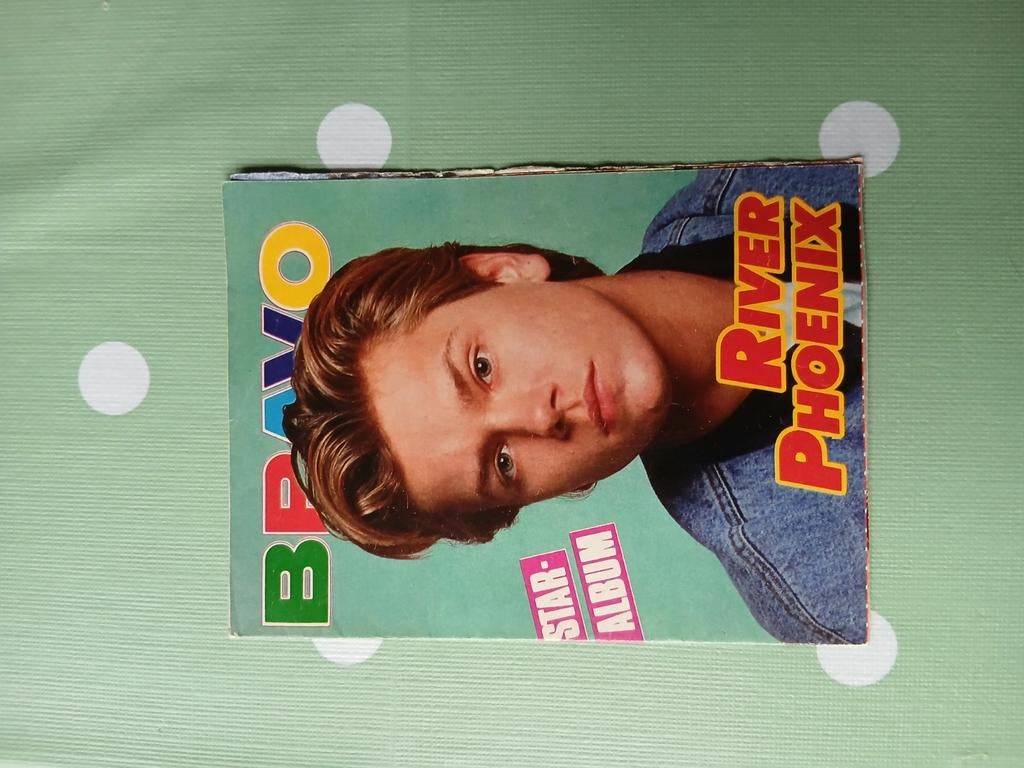 Bravo Star Album - River Phoenix, Ophalen of Verzenden